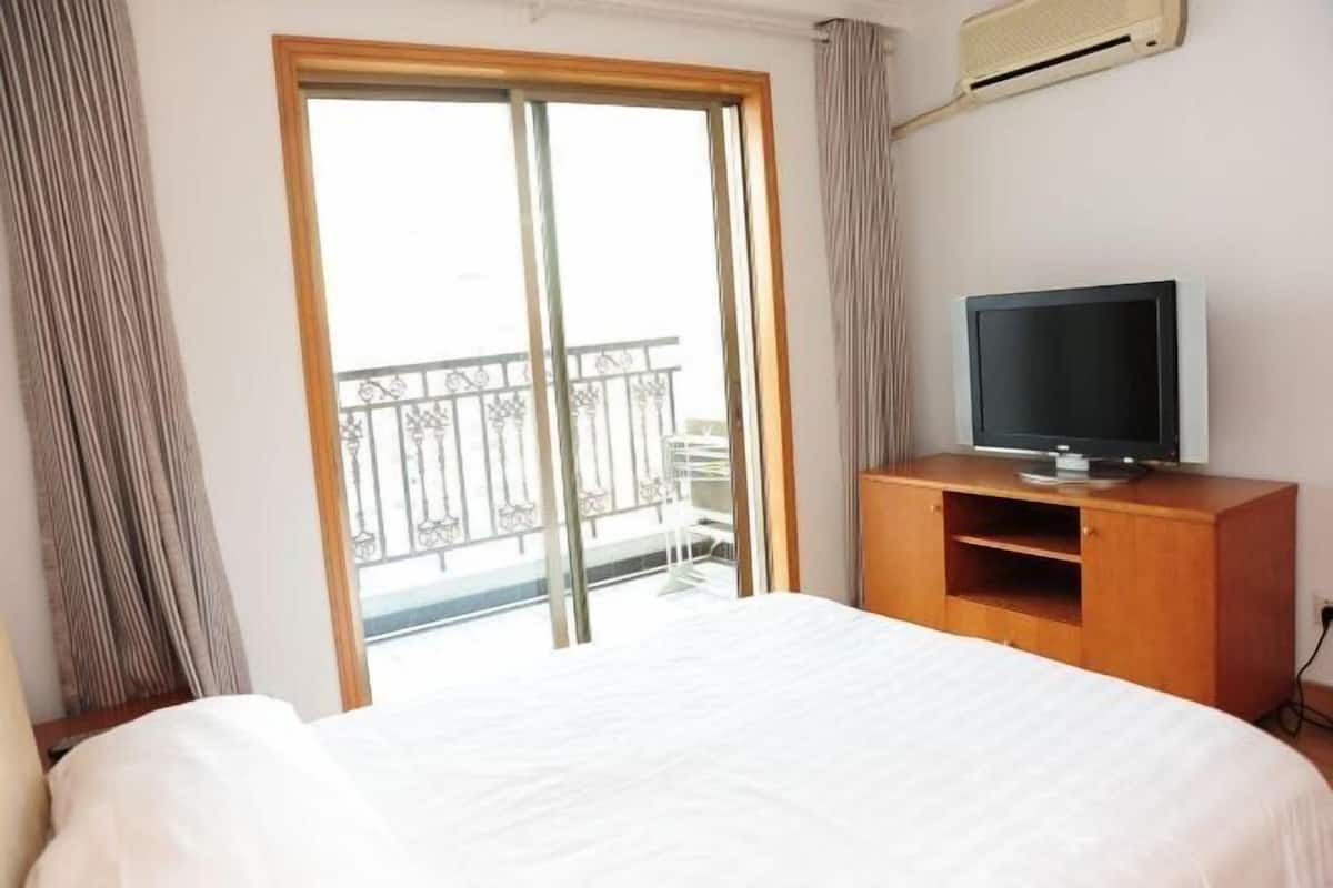 Internet, alarm clocks