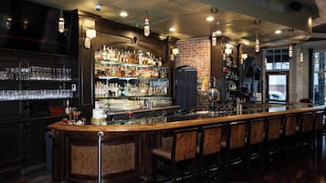 Bar (en la propiedad)