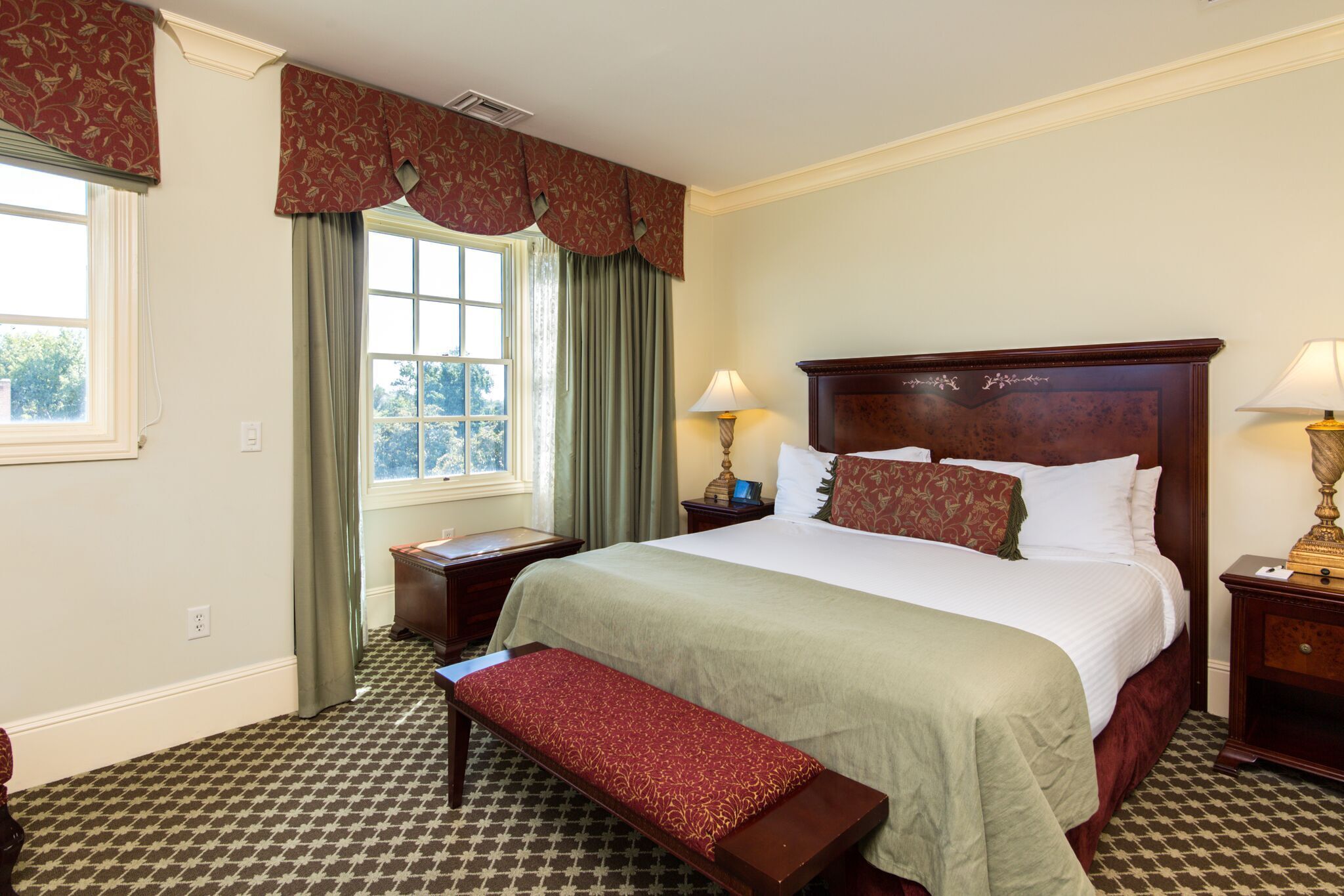 executive suite, 1 king bed with sofa bed | premium bedding, in-room safe, desk, blackout curtains