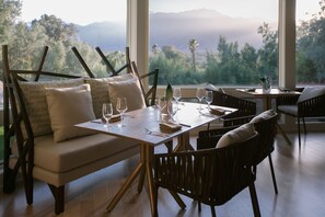 Wine bar - Two Bunch Palms Spa Resort - Adults Only (Desert Hot Springs)