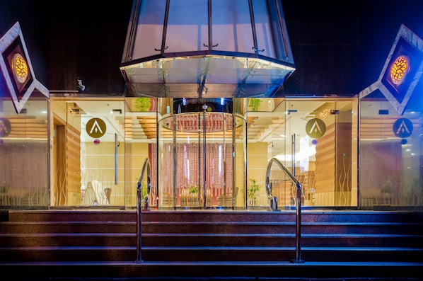 Interior entrance - Avenue Hotel (Dubai)