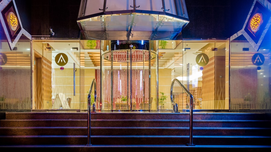 アベニュー ホテル