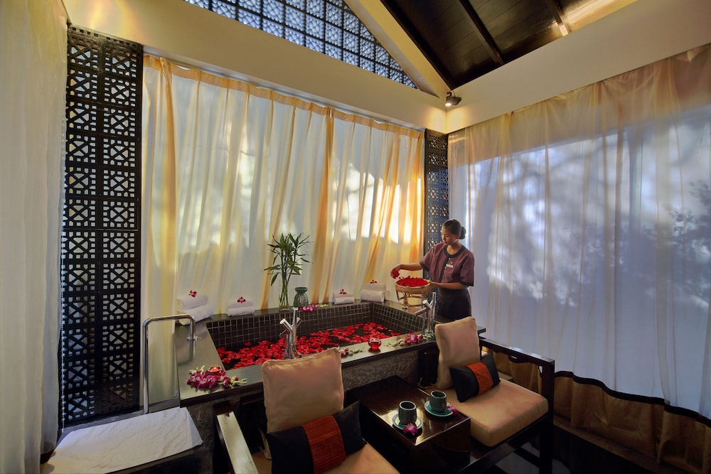 Banyan Tree Lijiang by null