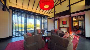 1 間臥室、高級寢具、迷你吧、客房內保險箱