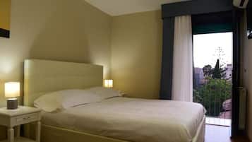 Double Room Single Use | Premium bedding, down comforters, minibar, in-room safe