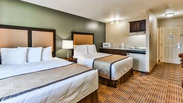 Standard Queen and Twin | Desk, iron/ironing board, rollaway beds, free WiFi