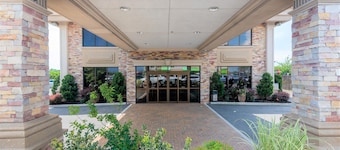 Five Towns Inn - JFK Airport