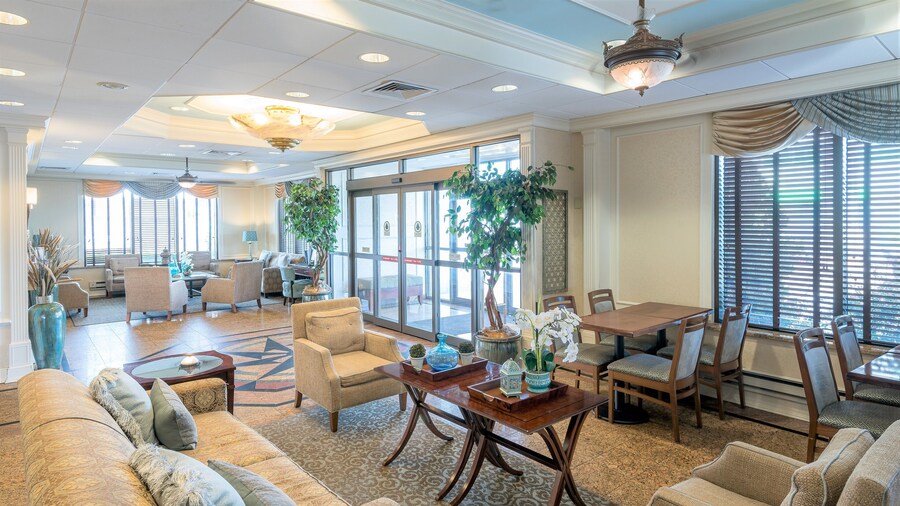 Five Towns Inn - JFK Airport