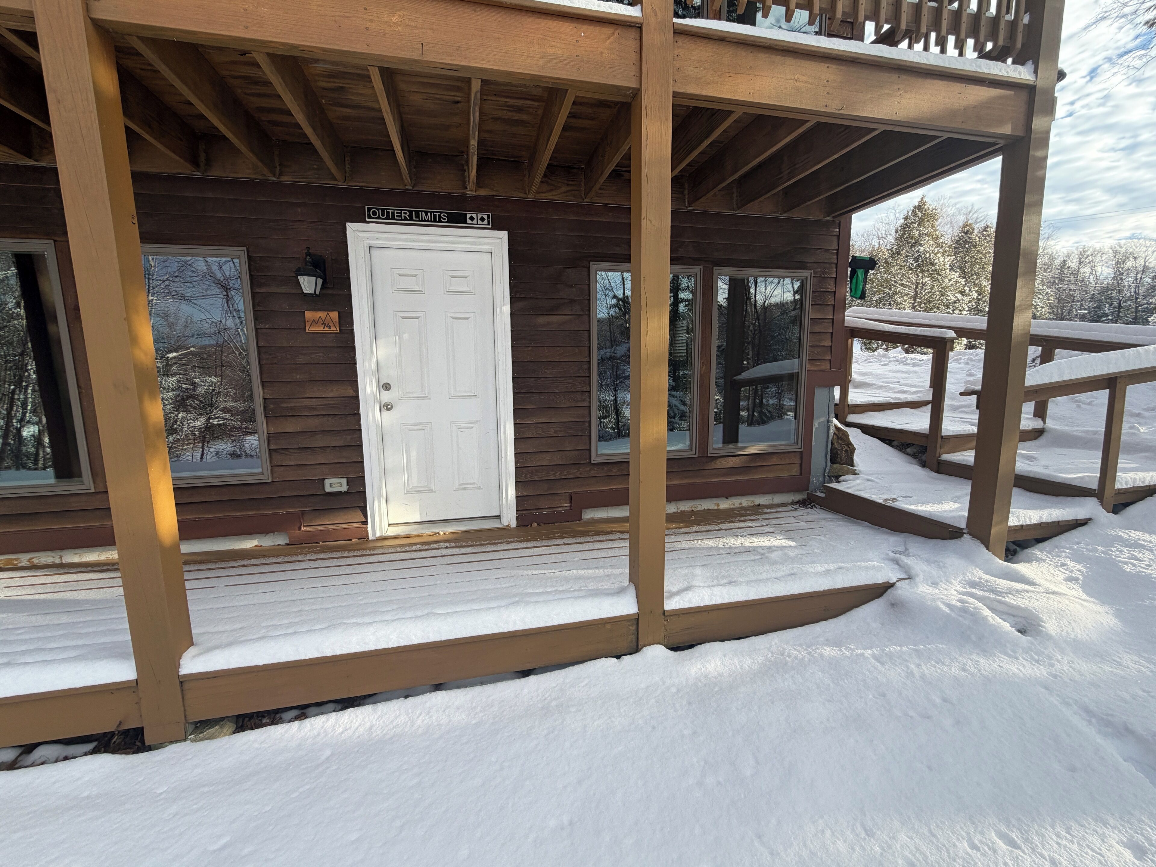 Premium Suite, Multiple Beds | Individually decorated, individually furnished, free cribs/infant beds