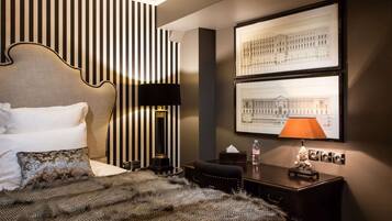 Premium bedding, desk, soundproofing, free WiFi