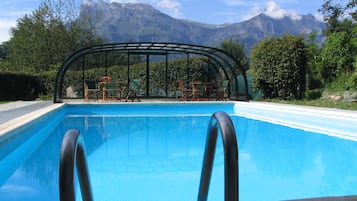 Alberca al aire libre por temporada