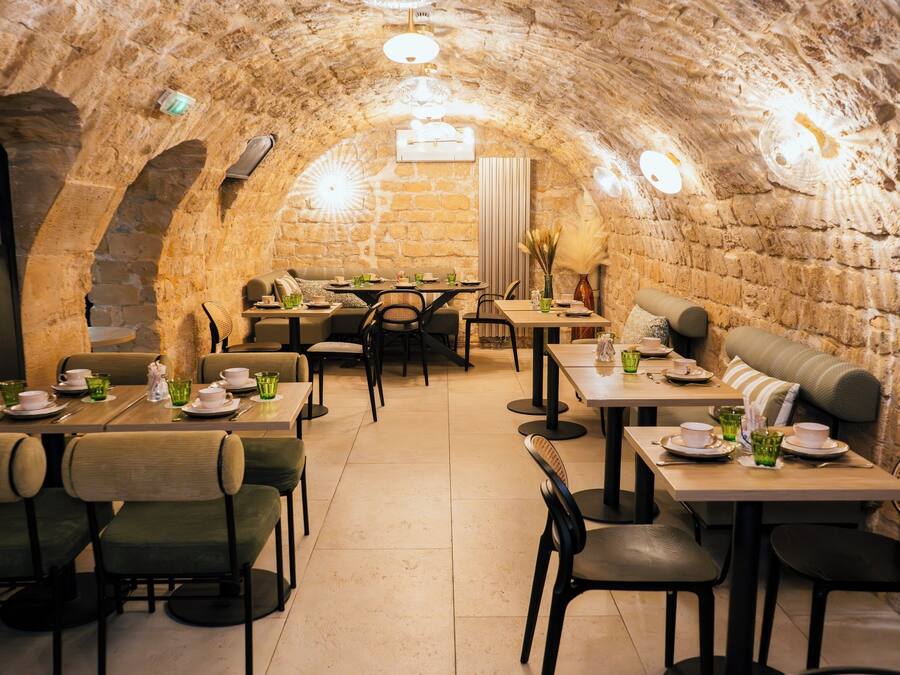 Daily buffet breakfast for a fee