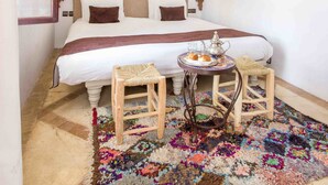 Habitación Confort con 1 cama doble o 2 individuales | 1 dormitorio, ropa de cama de alta calidad, caja fuerte