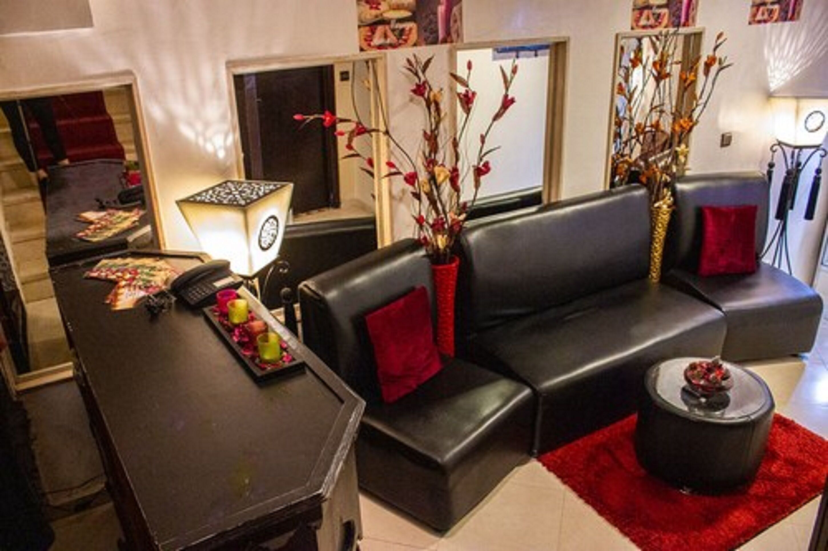 sauna, steam room, turkish bath/hammam, body treatments, body wraps