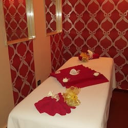 Hammam, hammam, soins corporels, enveloppements corporels