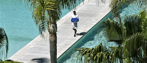 Indoor pool, 3 outdoor pools, sun loungers