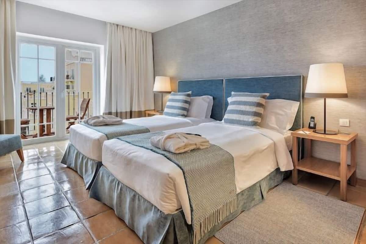 1 chambre, literie de qualité supérieure, couette en duvet d'oie