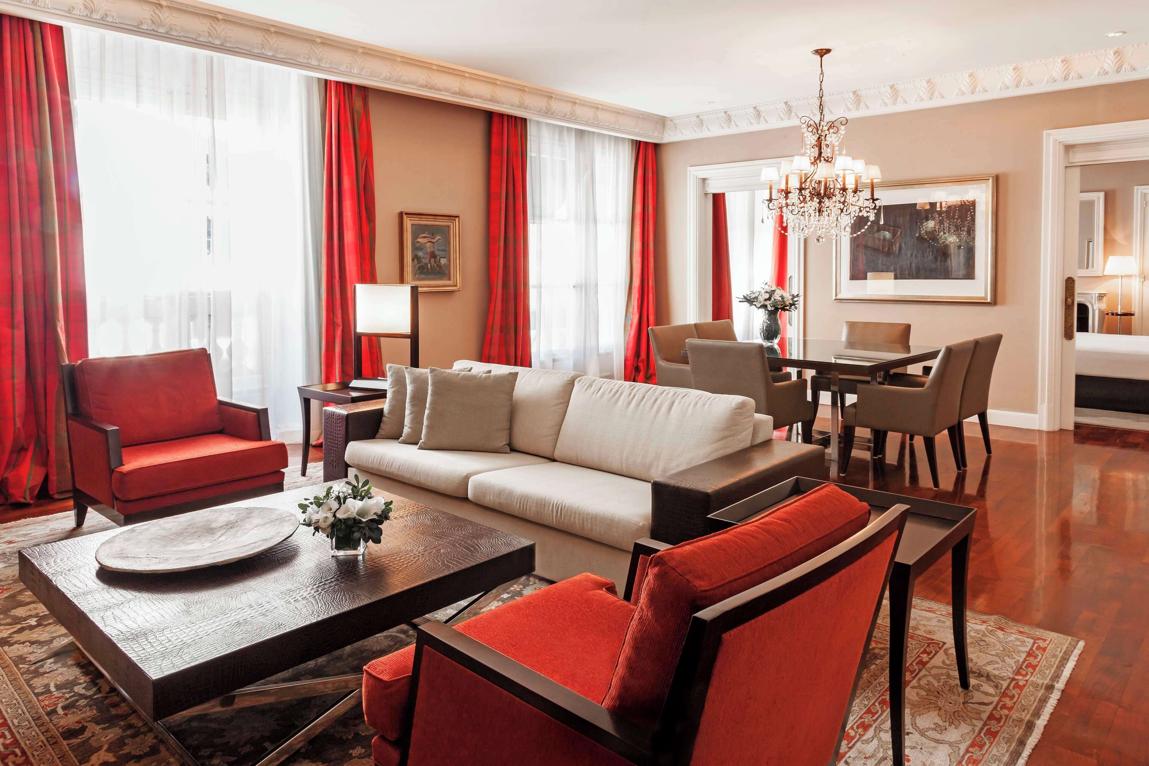 Premium bedding, down comforters, minibar, in-room safe