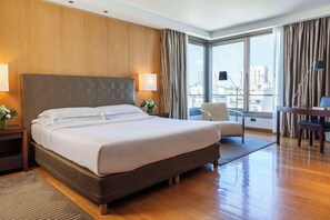 Premium bedding, down comforters, minibar, in-room safe - Palacio Duhau - Park Hyatt Buenos Aires (Buenos Aires)