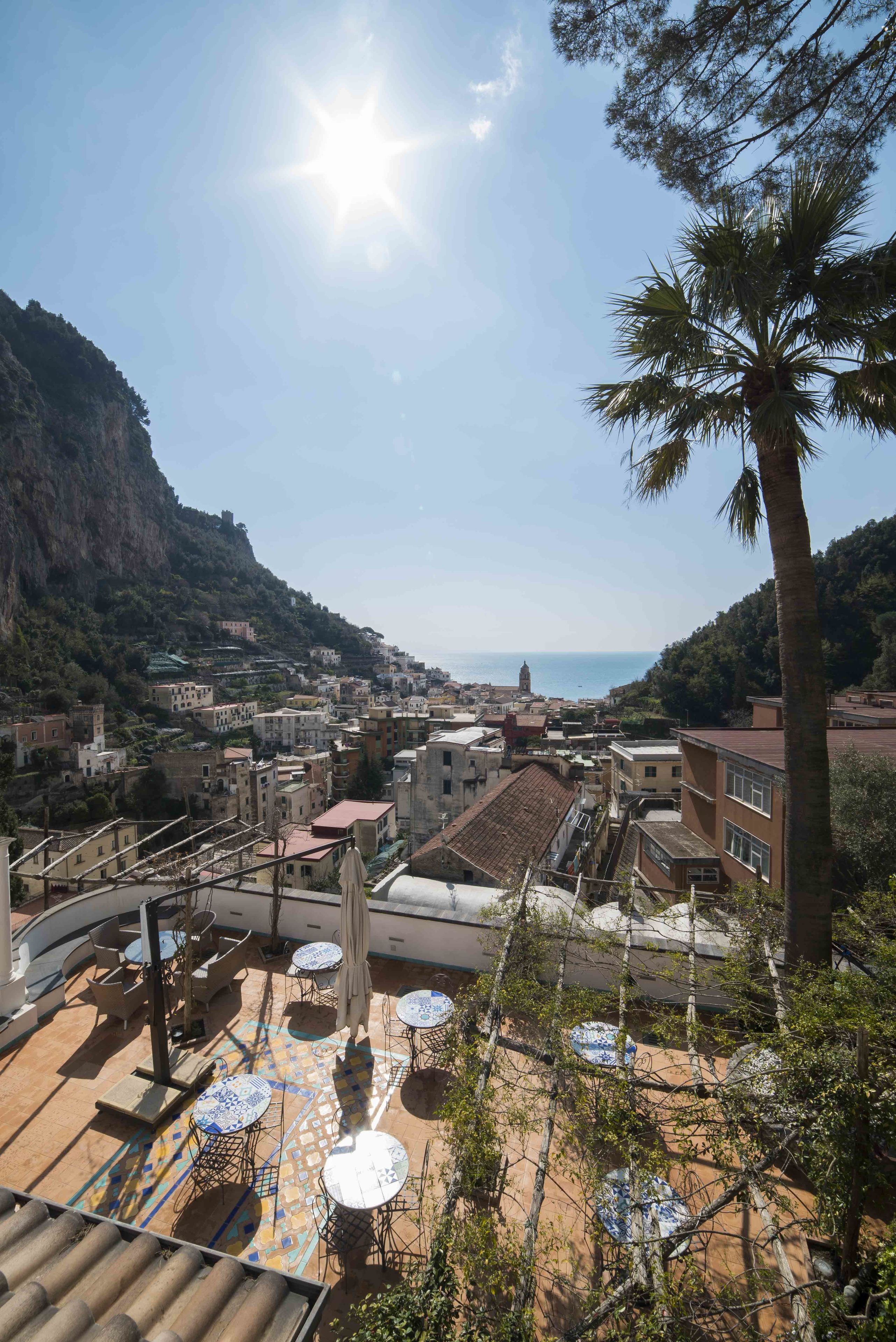 Camera Matrimoniale Mansardata con Vista Mare e Terrazza Esterna | Terrazza/patio