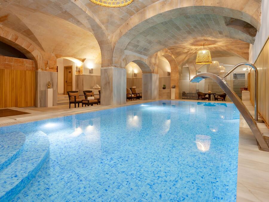 Tratamentos corporais, aromaterapia, massagens musculares profundas