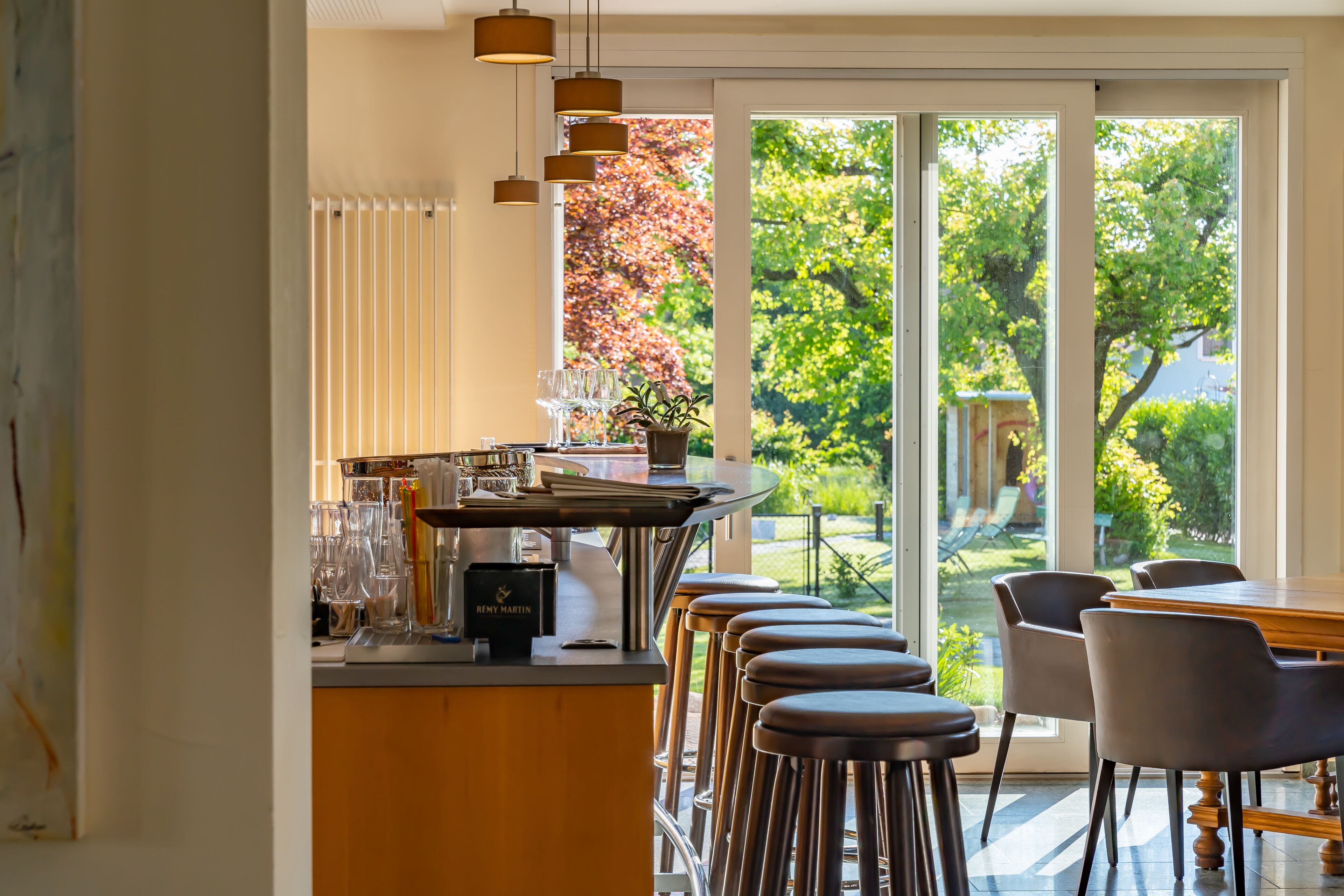 2 restaurants, breakfast, lunch, dinner served; Regional cuisine