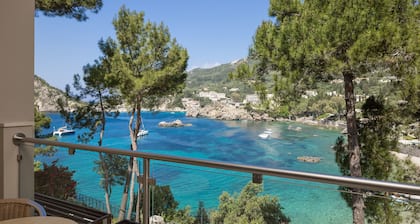 Akrotiri Beach Resort Hotel - Adults friendly