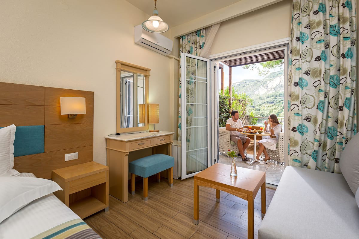 Chambre double ou avec lits jumeaux (Private Deck) | 1 chambre, coffre-fort, rideaux dâobscurcissement