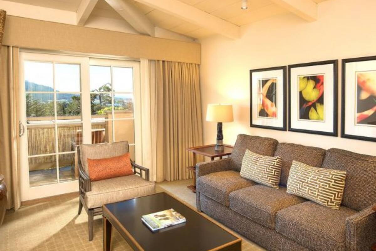 room, private bathroom (serenity suite) | living area | tv