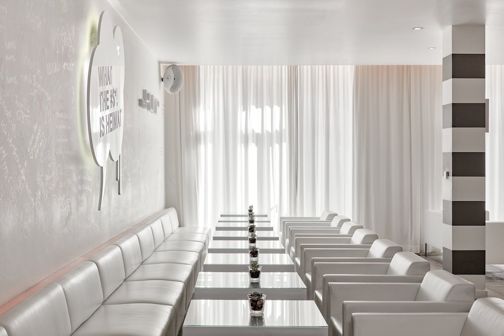 The Pure, Frankfurt, a Member of Design Hotels by null