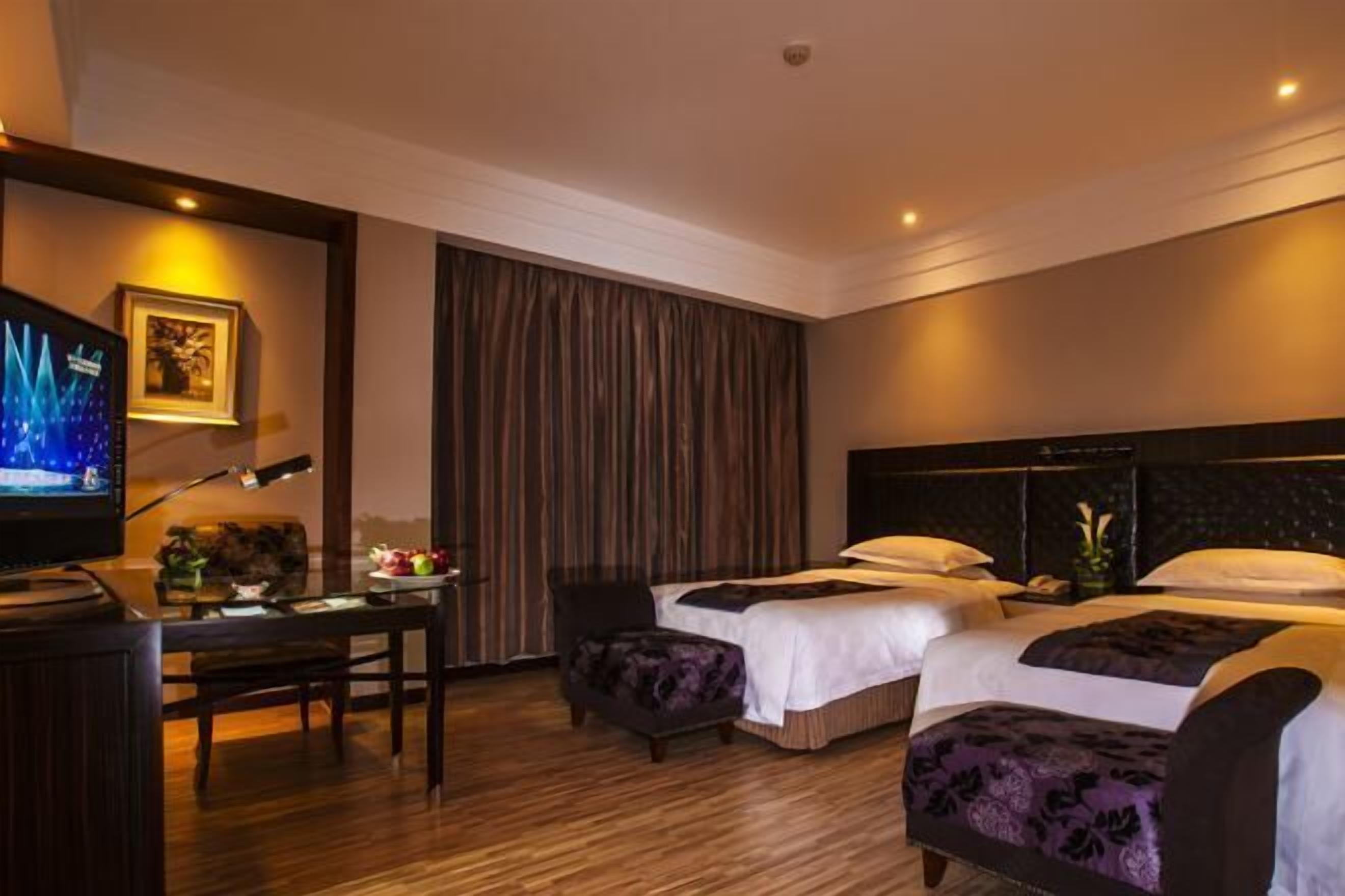 Minibar, in-room safe, desk, blackout curtains