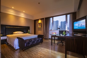 Superior Double Room | View from room - Grand Skylight Gardens Hotel Shanghai (Shanghai)