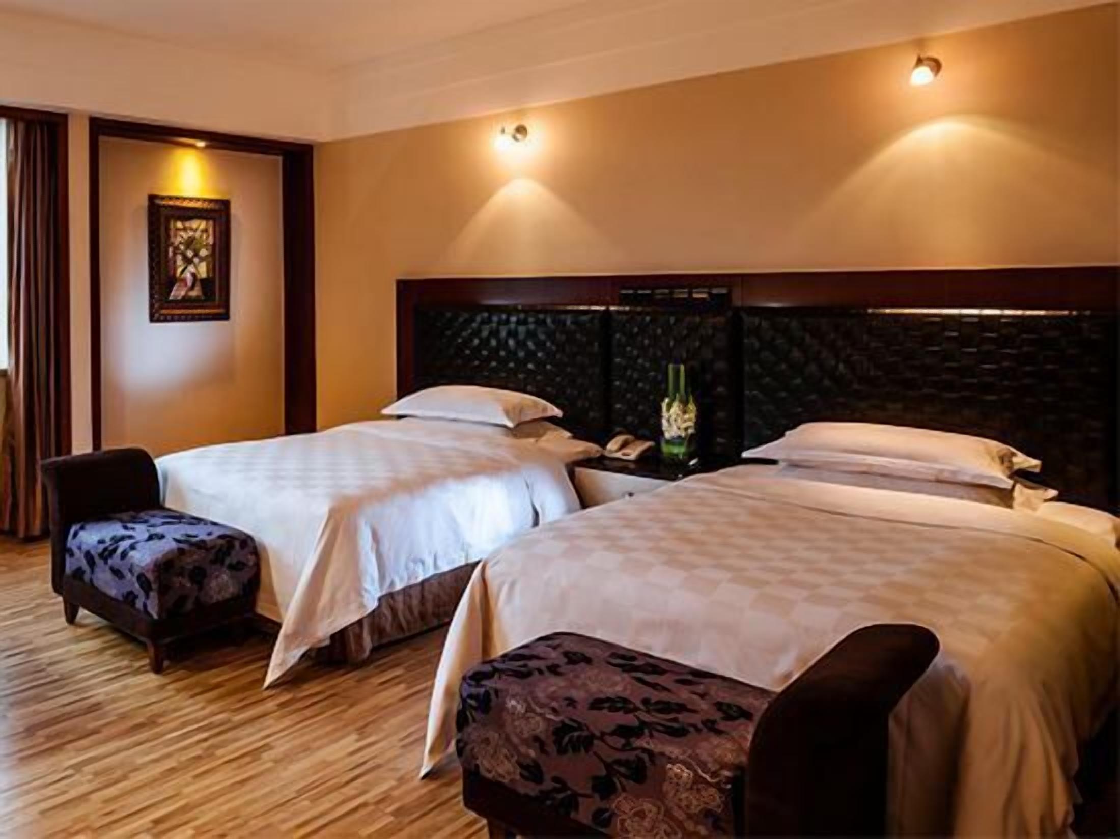 Minibar, in-room safe, desk, blackout curtains