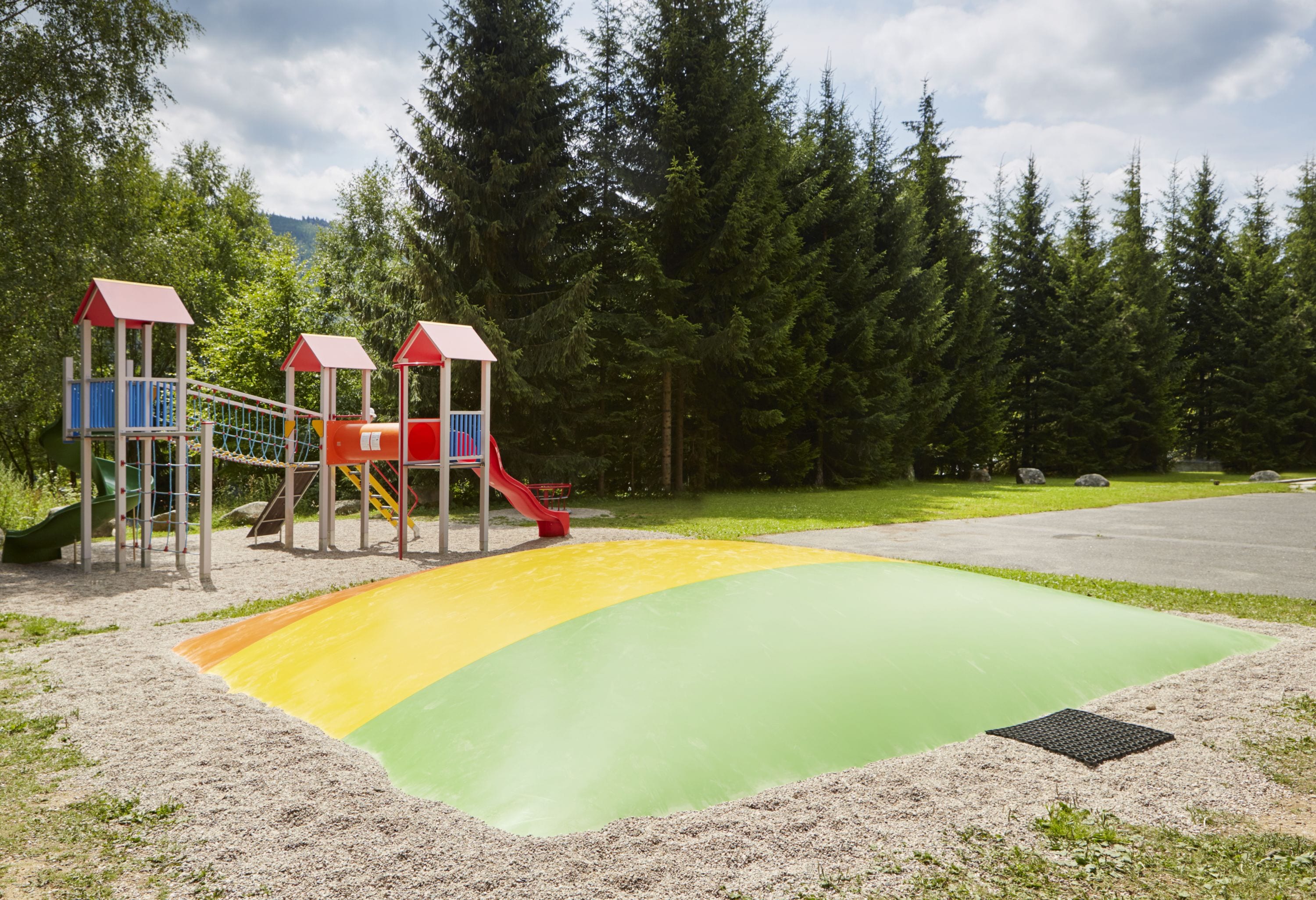 children’s play area – outdoor