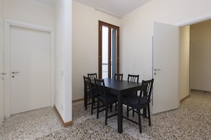 Standard Apartment, 2 Bedrooms, Canal View, Annex Building | Living area