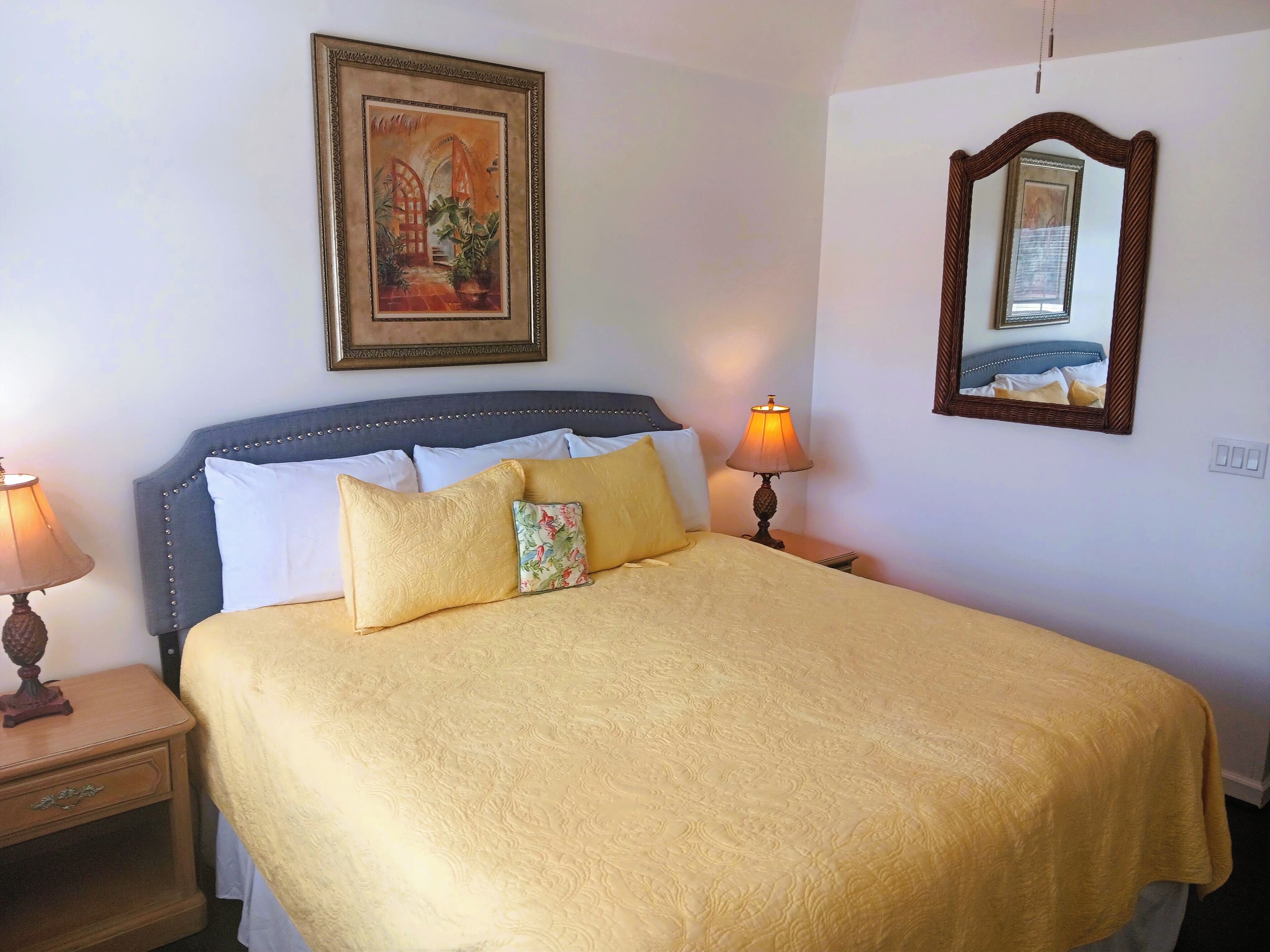 Townhome, 1 King Bed (Room 35)