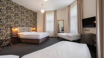 Minibar, in-room safe, desk, iron/ironing board