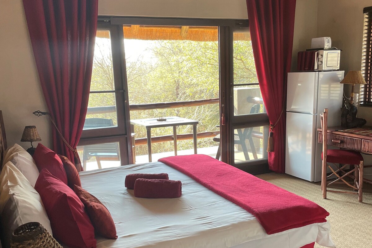 Panoramic Double Room, 1 Bedroom, River View | 1 bilik tidur, dihias secara berasingan 