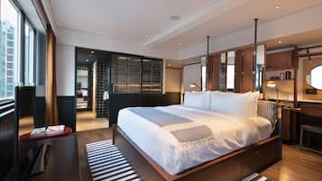 Extra Large King Room | Ropa de cama de alta calidad y minibar