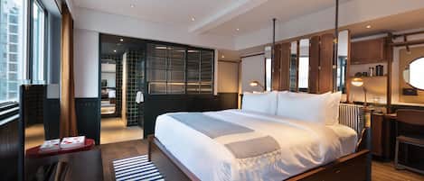 Extra Large King Room | Premium bedding, minibar, in-room safe, desk
