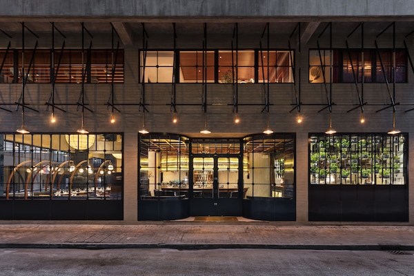 Serveert ontbijt en diner, Italiaanse gerechten