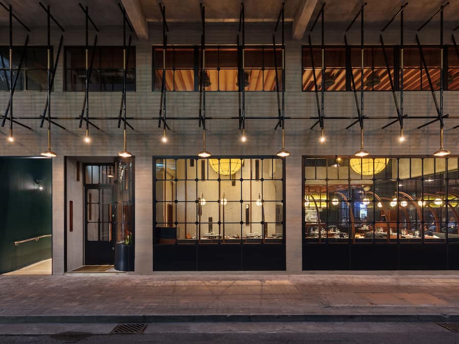 Breakfast and dinner served, Italian cuisine