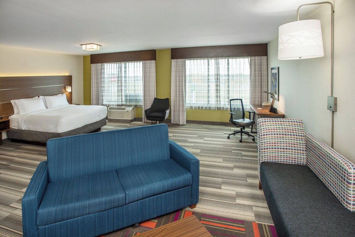 Suite, 1 kingsize bed, bubbelbad | Kamervoorziening