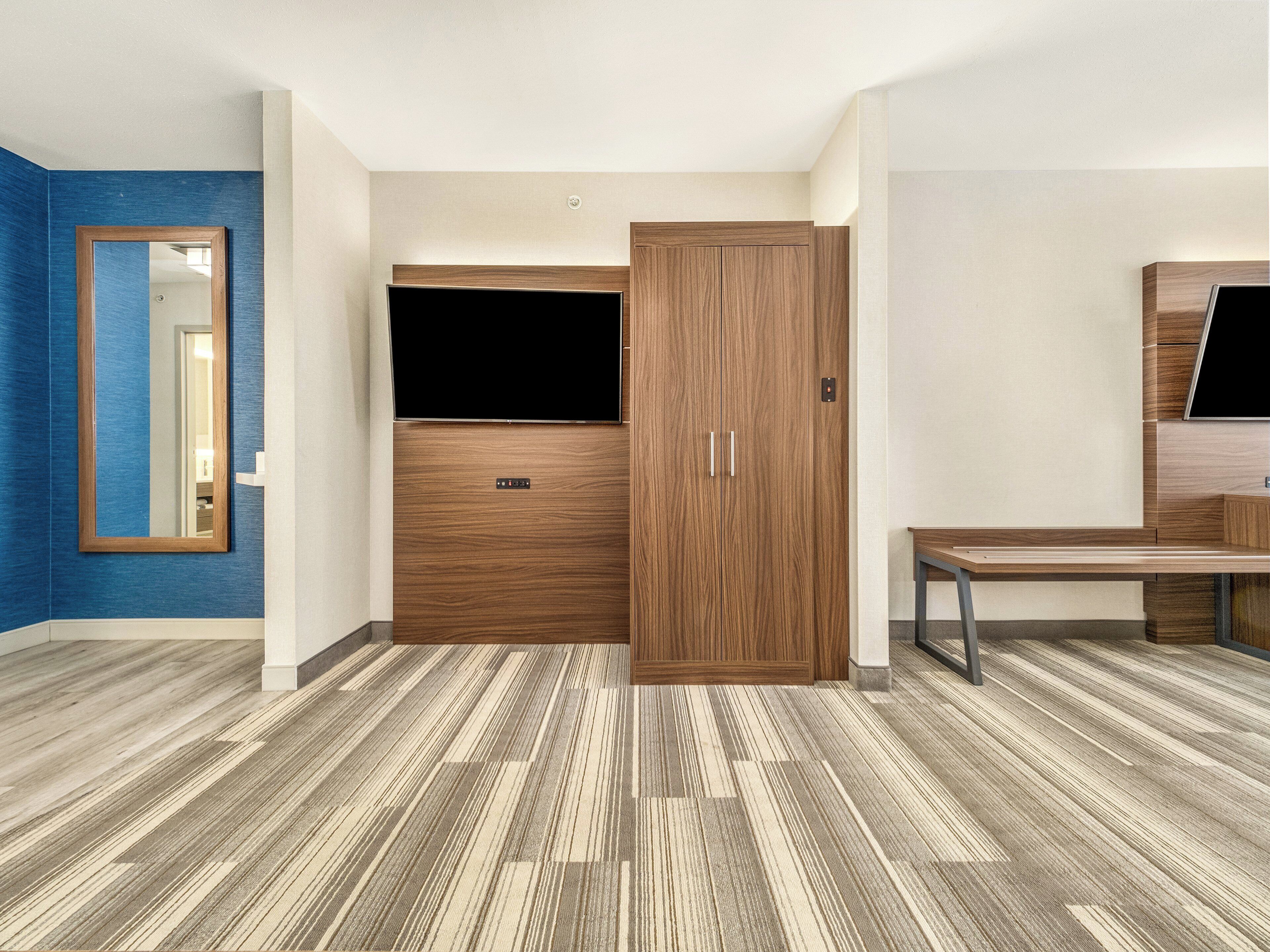 suite, 1 king bed with sofa bed | 1 bedroom, premium bedding, pillow-top beds, in-room safe