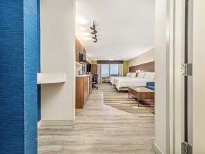 Premium bedding, pillow-top beds, in-room safe, desk