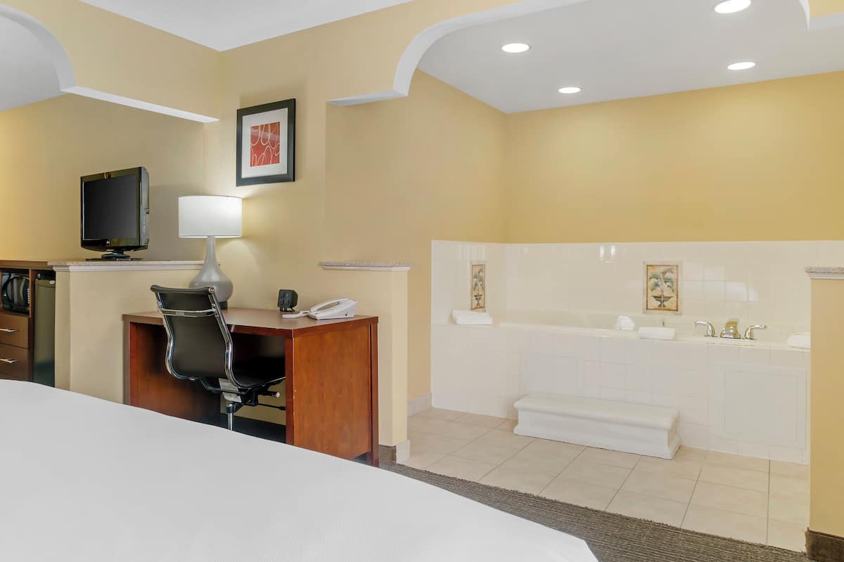 Suite Deluks, 1 Tempat Tidur King, Bebas Asap Rokok | Jet tub