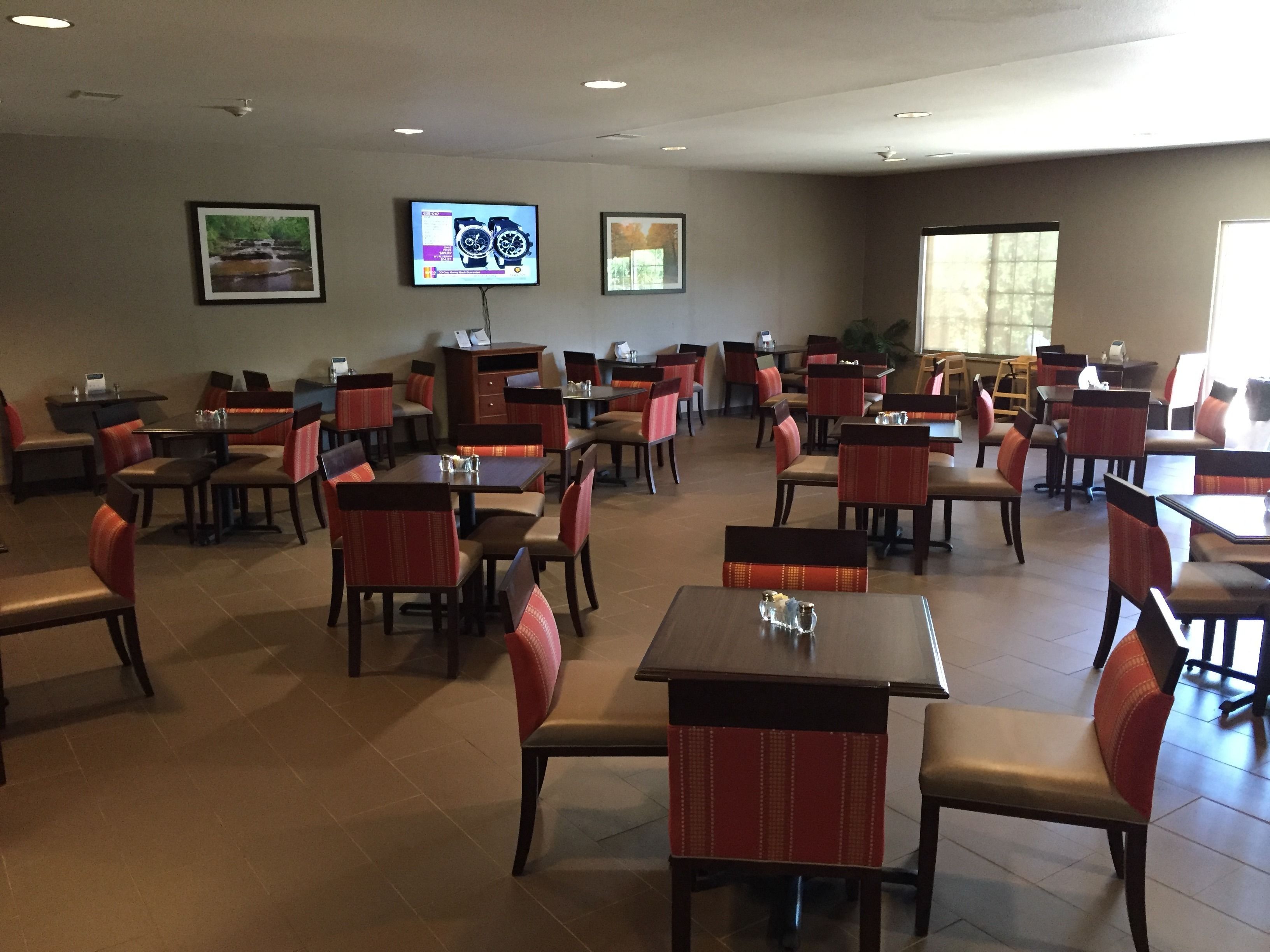 Free daily buffet breakfast