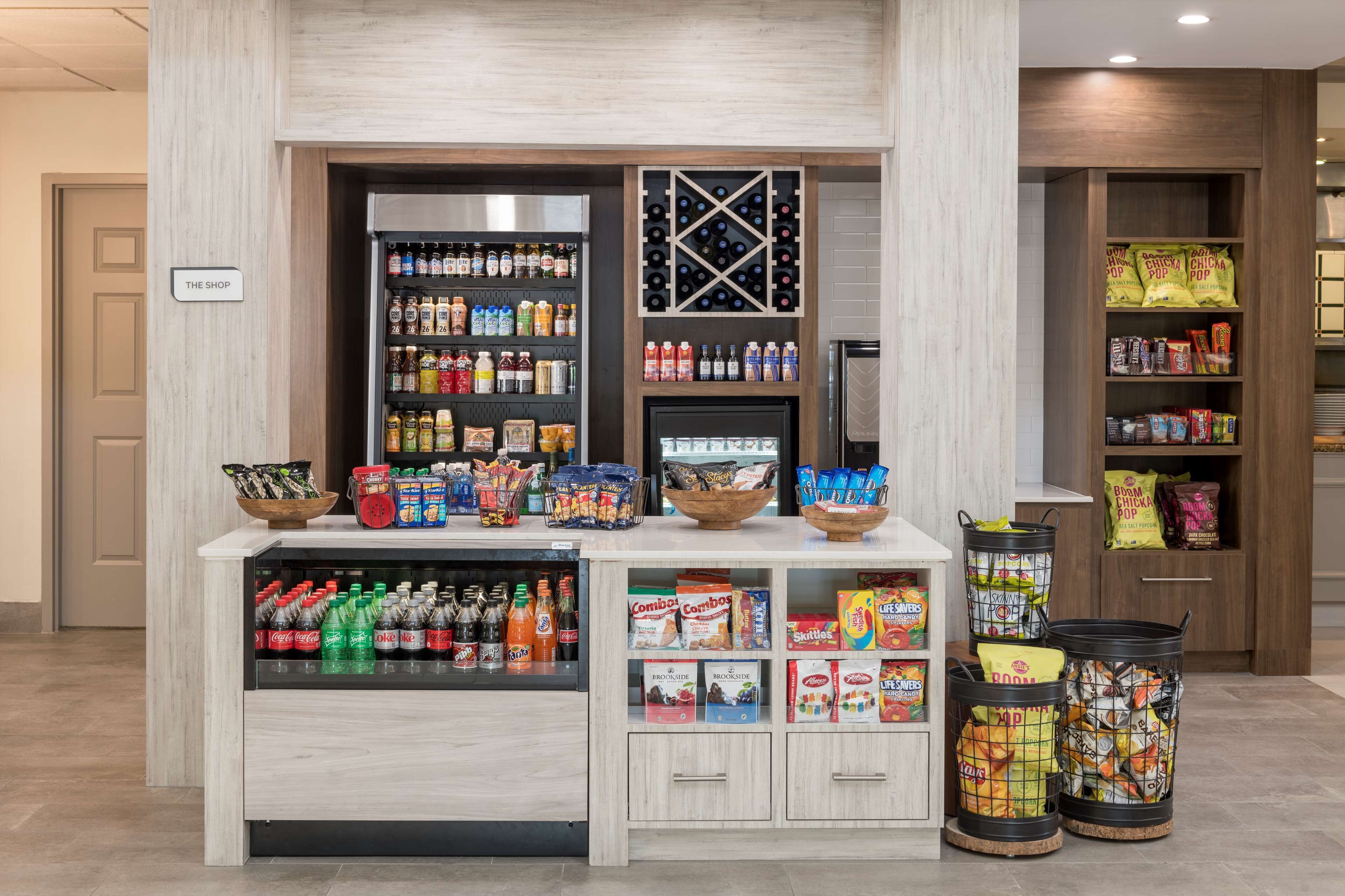 Snack bar