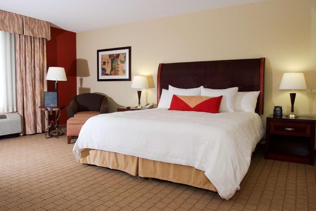 In-room safe, desk, iron/ironing board, free WiFi
