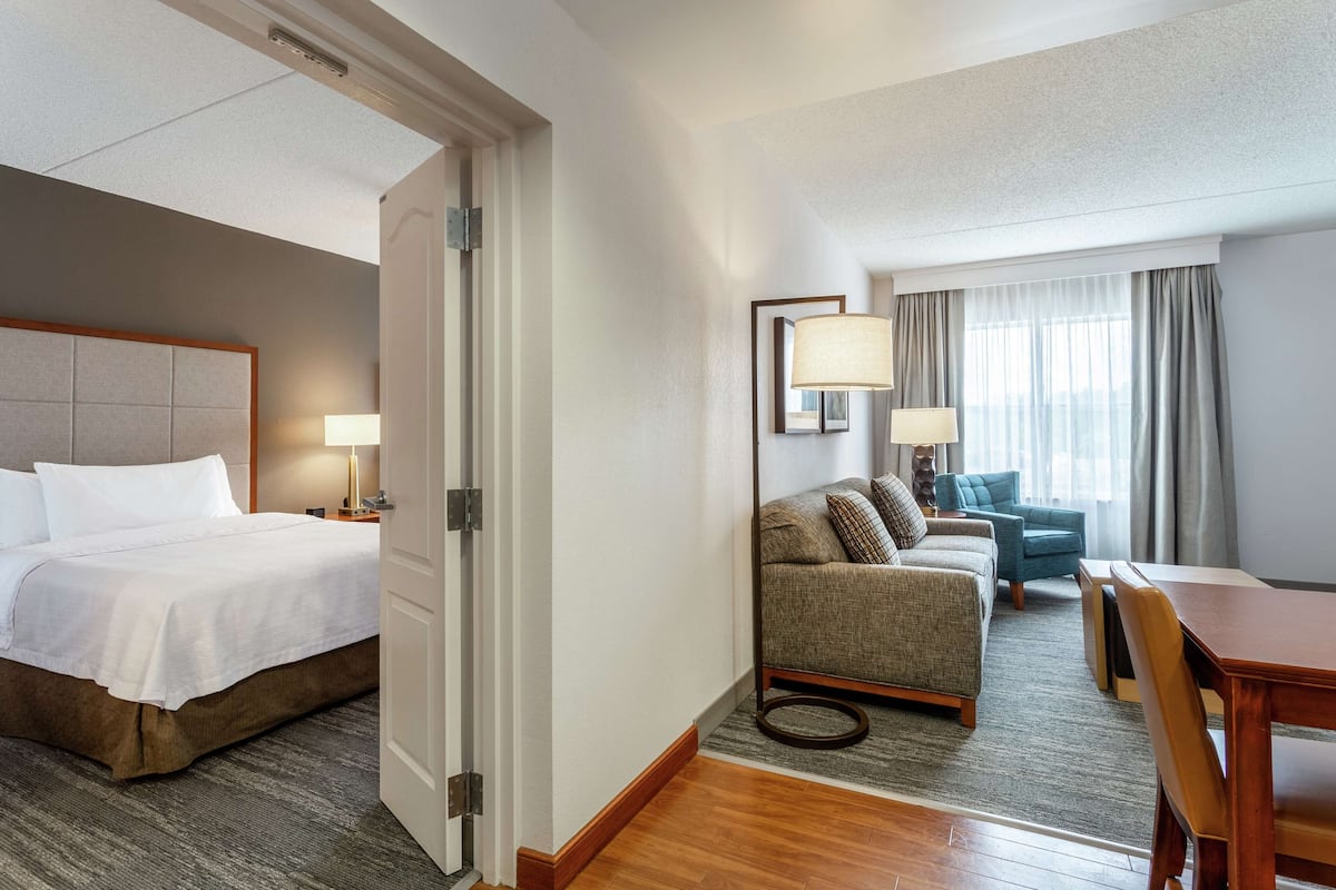 two bedroom two bathroom suite, 1 king bed and 2 queen beds accessible (mobility & hearing) | 1 bedroom, premium bedding, pillow-top beds, in-room safe